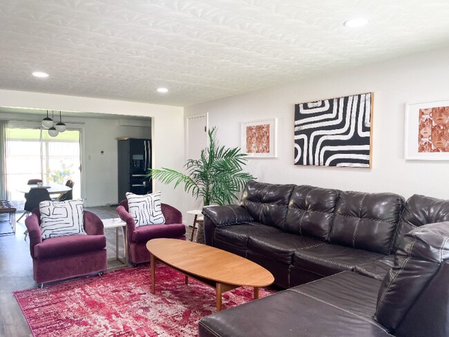 property at 1405 Allison Dr