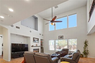 10500 Eagle Nest St in Las Vegas, NV - Building Photo - Building Photo