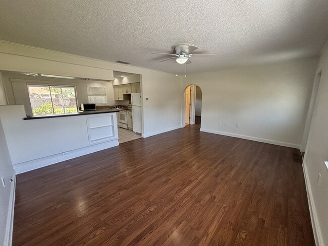 1156 Salina Ave in Port Charlotte, FL - Building Photo - Building Photo