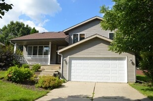 7214 Blue Maple Trl in Madison, WI - Building Photo