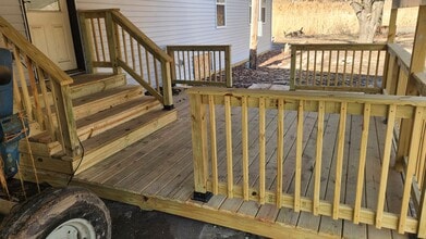 433 N Crotty Ln in Seneca, IL - Building Photo - Building Photo