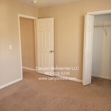 4396 Moat Dr in Winston-Salem, NC - Building Photo - Building Photo