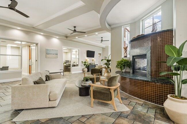 River House Apartments in Norfolk, VA - Building Photo - Building Photo