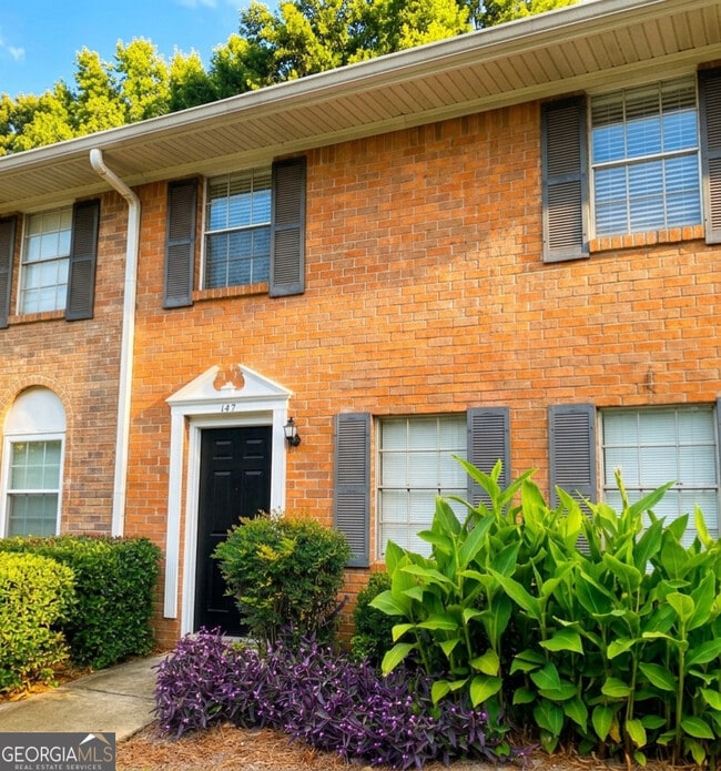 property at 147 Northdale Pl