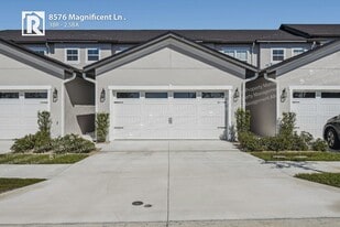 8576 Magnificent Ln in Groveland, FL - Building Photo