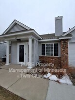 4127 Ruby Ln in Eagan, MN - Building Photo
