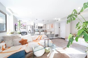 126 Delaware Ave in Jersey City, NJ - Building Photo