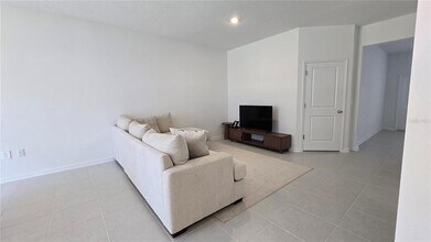 2592 Skyline Lp in Kissimmee, FL - Building Photo - Building Photo