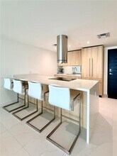 9901 E Bay Harbor Dr in Bay Harbor Islands, FL - Building Photo - Building Photo