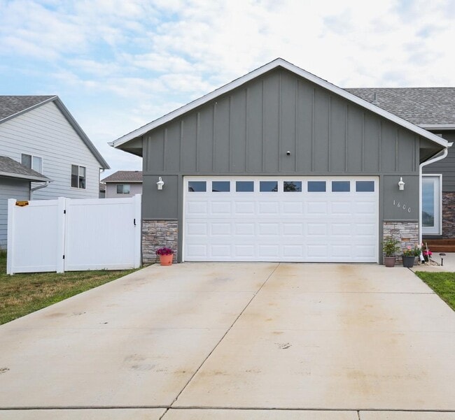 property at 1600 East 69th St N