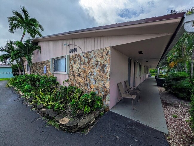 6040 SW 26th St in Miramar, FL - Building Photo - Building Photo