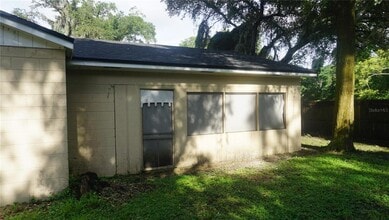 502 W Hilda Dr in Brandon, FL - Building Photo - Building Photo
