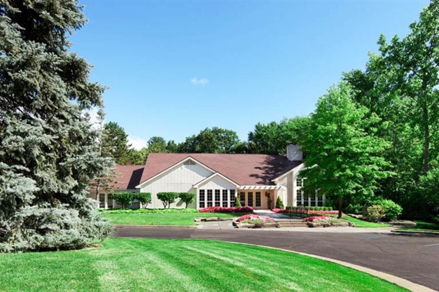 Aldingbrooke Apartments in West Bloomfield, MI