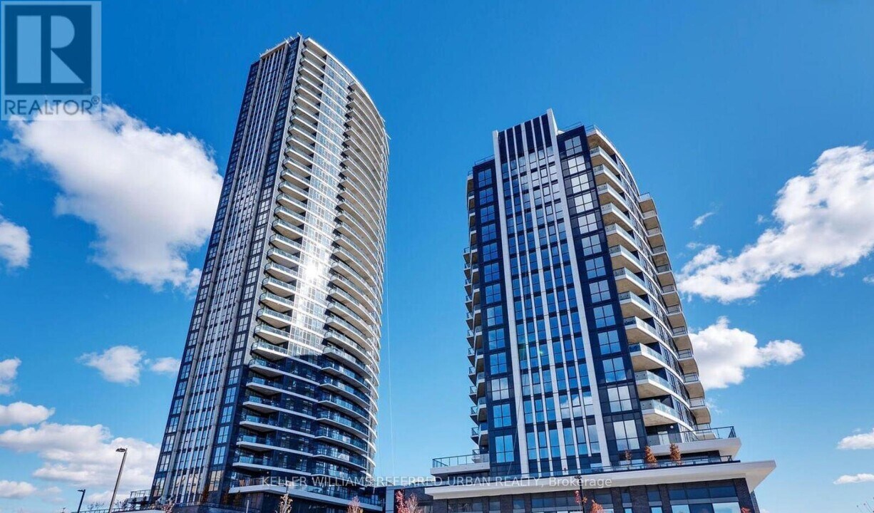 35 Watergarden Dr in Mississauga, ON - Building Photo