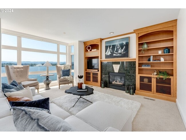 property at 2015 SE Columbia River Dr
