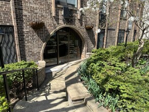 1750 N Mohawk St, Unit 501 in Chicago, IL - Building Photo - Building Photo