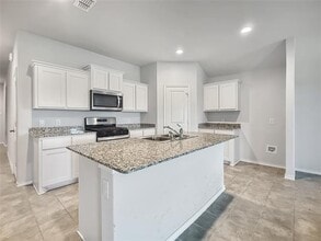 16613 Geskey Dr in Justin, TX - Building Photo - Building Photo