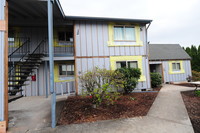 West Side Apartment in Stayton, OR - Building Photo - Building Photo