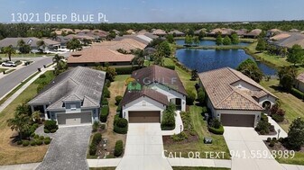 13021 Deep Blue Pl in Bradenton, FL - Building Photo