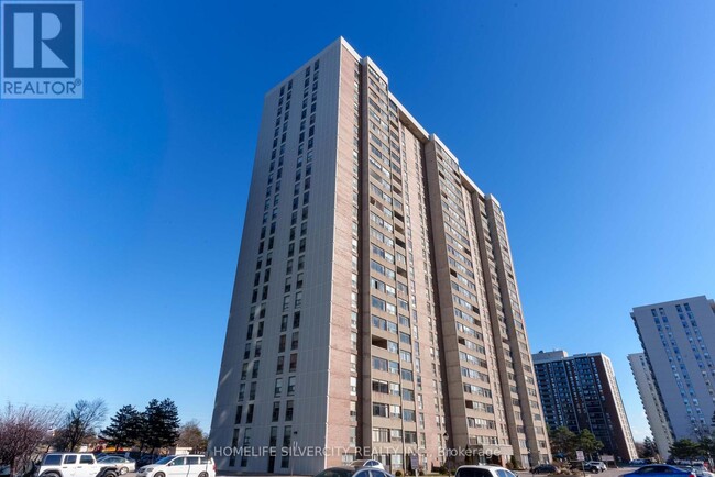 18-2318 Knightsbridge Rd in Brampton, ON - Building Photo - Building Photo