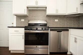 917 W Waveland Ave, Unit 915-1 in Chicago, IL - Foto de edificio - Building Photo