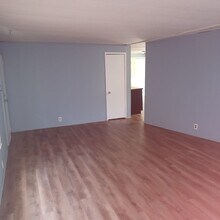 463A Logan Ave in Orange Park, FL - Building Photo - Building Photo