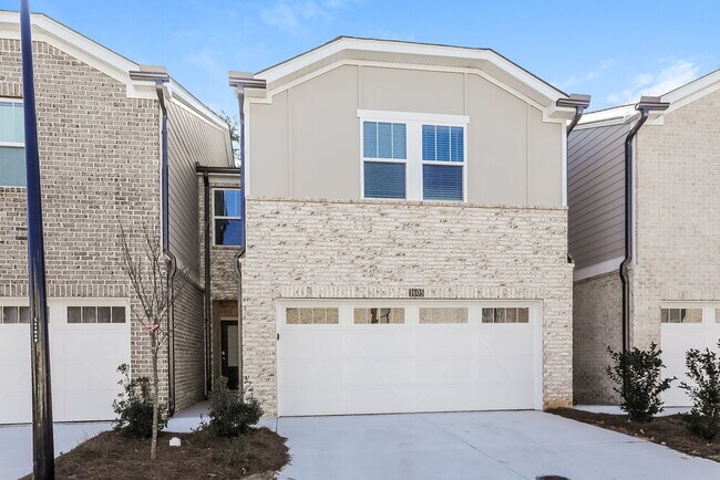 property at 1605 Villageside Ct