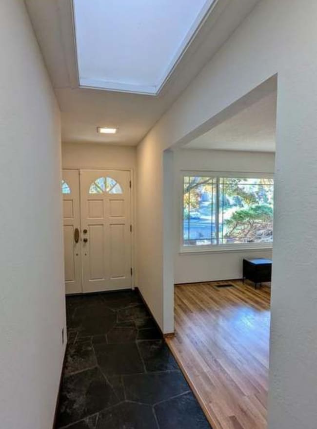 5126 La Honda Rd in El Sobrante, CA - Building Photo - Building Photo