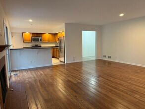 504 Old Hunt Rd in Fox River Grove, IL - Building Photo - Building Photo