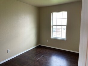 4302 Jeff Scott Dr, Unit C in Killeen, TX - Foto de edificio - Building Photo