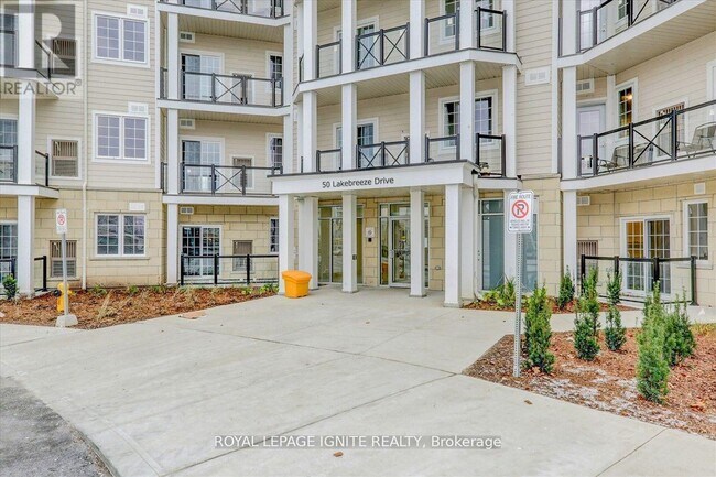 50-350 Lakebreeze Dr in Newcastle, ON - Building Photo - Building Photo