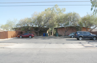 3640-3646 E Bellevue St in Tucson, AZ - Building Photo - Building Photo