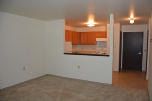 Robinway Center in Manawa, WI - Building Photo