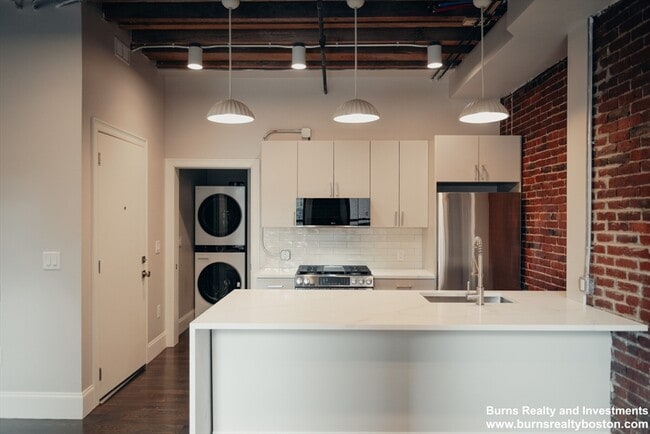 property at 281 Franklin St