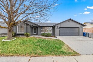 11035 W Halstead Ct in Boise, ID - Building Photo