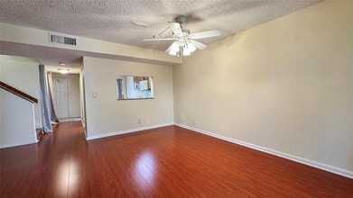 2173 NW 37th Ave in Coconut Creek, FL - Building Photo - Building Photo