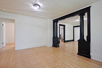 1000 24th Ave NE, Unit 2 in Minneapolis, MN - Foto de edificio - Building Photo