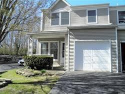 property at 20 Sea Ct Ln