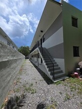 3685 Frow Ave in Miami, FL - Building Photo - Building Photo