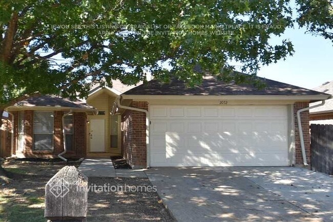 property at 2072 Bronco Ln