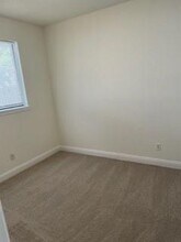 10321 Woodleaf Dr in Dallas, TX - Building Photo - Building Photo