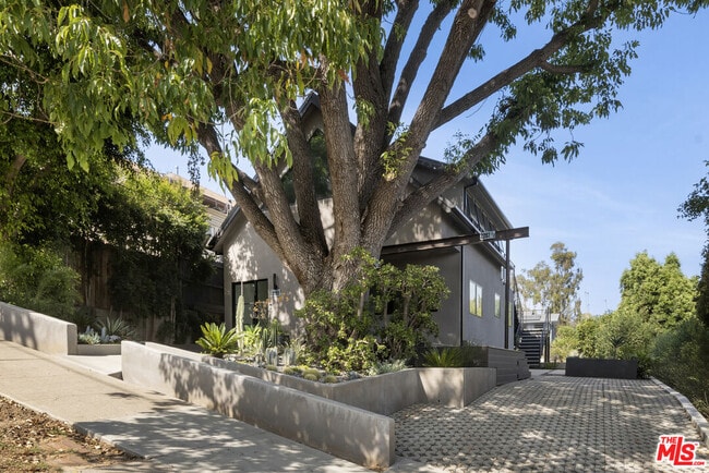 2287 Baxter St in Los Angeles, CA - Building Photo - Building Photo