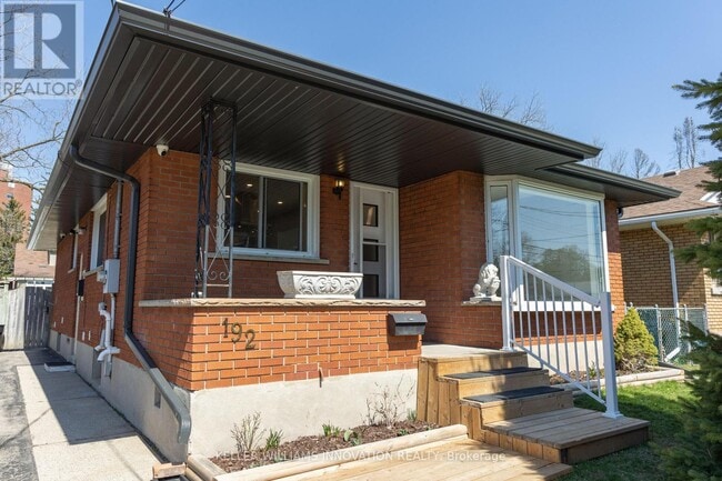 property at 192 Glen Rd