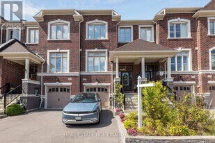 2612 Cerise Manor in Pickering, ON - Building Photo