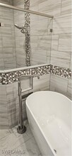 18941 Bay Woods Lake Dr in Ft. Myers, FL - Building Photo - Building Photo