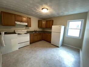 1109 Hillside Ave-Unit -D in Norfolk, VA - Building Photo - Building Photo