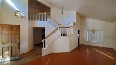 557 Bruin Dr in Riverside, CA - Building Photo - Building Photo