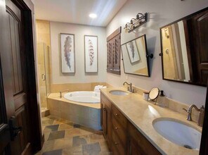 837 S Mallory Lp in Huntsville, UT - Building Photo - Building Photo
