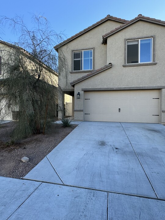 6425 Burlap Ct in Las Vegas, NV - Building Photo