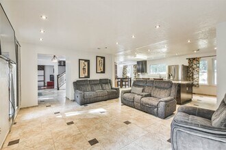 12 Coralberry Rd in Spring, TX - Building Photo - Building Photo